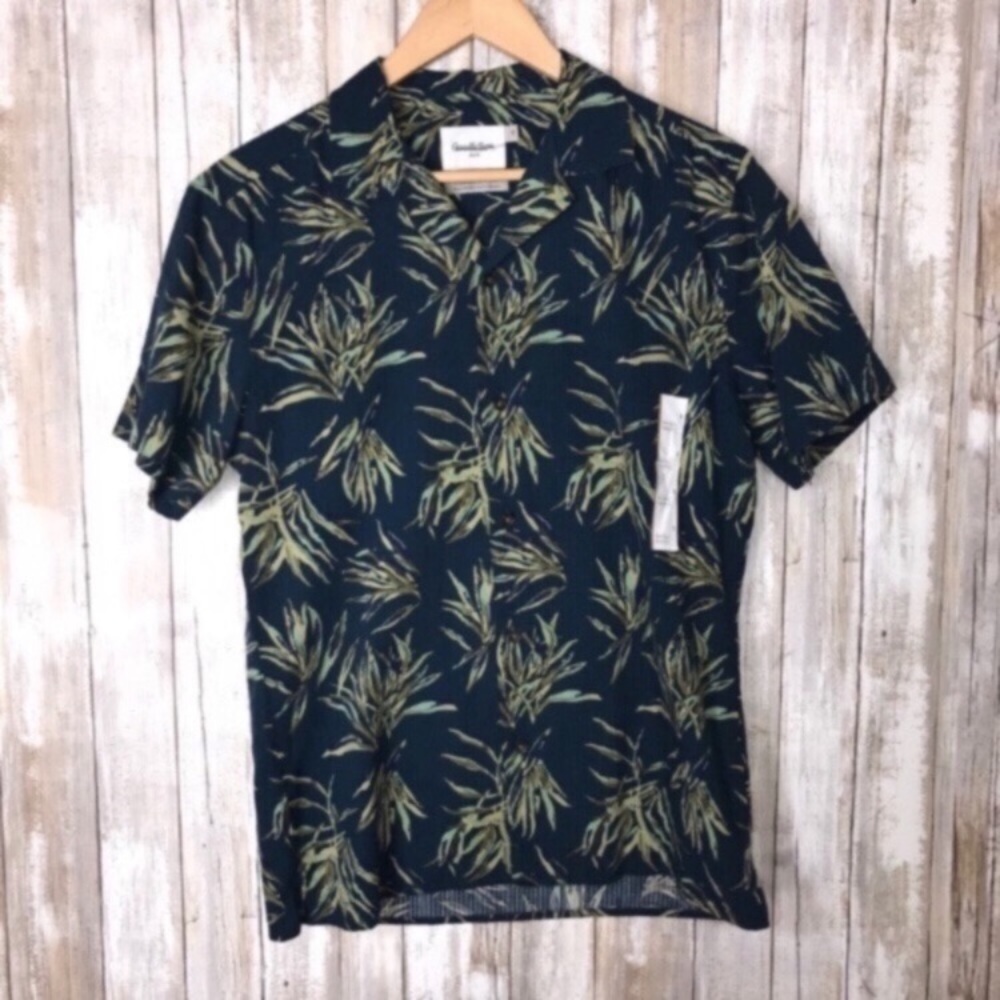 Goodfellow Palm Button Down - Picture 2 of 5